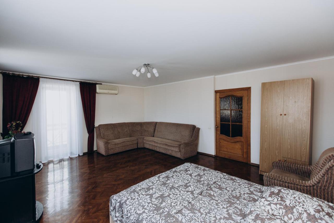 Apartment Centr Neer Manufaktura On Kharkovskaya Сумы Экстерьер фото